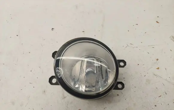 Toyota Avensis T250 Front fog light 812100D040 89210656