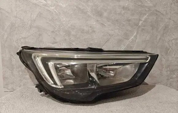 Opel Crossland X Headlight/headlamp 13467968 1M1730090070839