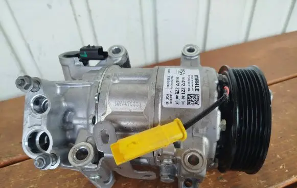 Peugeot 308 Air conditioning (A/C) compressor (pump) 9847222180
