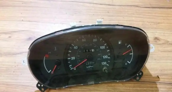Hyundai Accent Speedometer (instrument cluster)