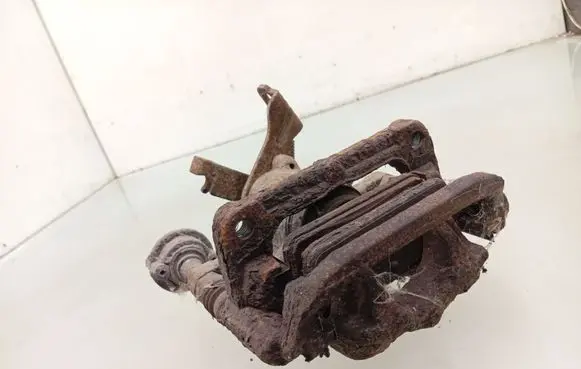 Rear brake caliper