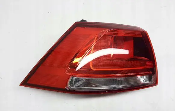 Volkswagen Golf VII Rear/tail lights 5G0945095M