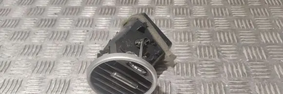 Mercedes-Benz ML W164 Dash center air vent grill 1648302454