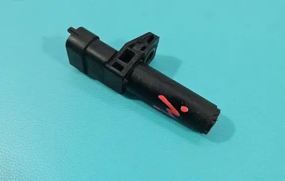 Mercedes-Benz E W212 Crankshaft position sensor A2769050700 IMPRK1487524