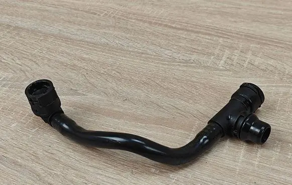 BMW 8 G16 Coolant pipe/hose 8678509