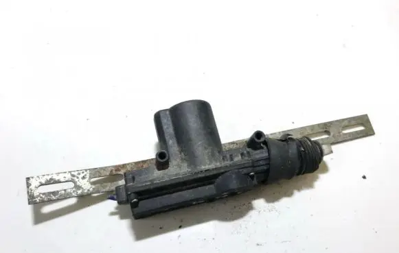 Volkswagen PASSAT B3 Central locking motor 