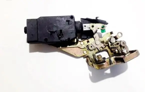 Mitsubishi Carisma Rear door lock
