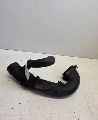 BMW 7 E65 E66 Turbo air intake inlet pipe/hose 7786013
