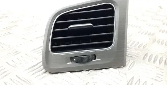 Volkswagen Golf VII Dashboard side air vent grill/cover trim 5G1819703H 5G1819247B