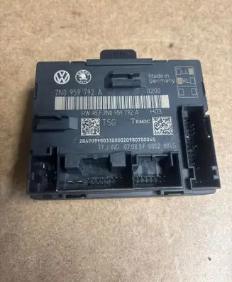 Skoda Superb B6 (3T) Door control unit/module 7N0959792A