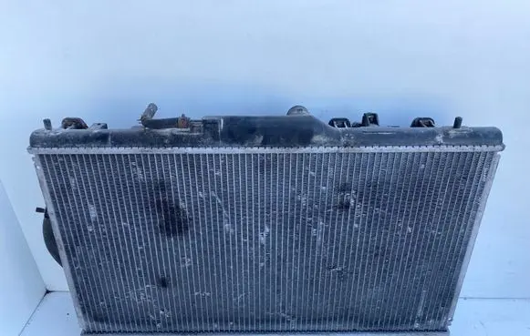 Toyota Avensis T220 Radiator set 163600B010