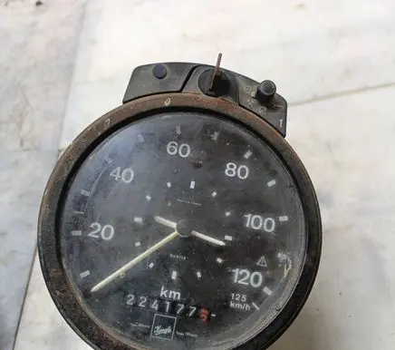 Mercedes-Benz 609 Speedometer (instrument cluster) 