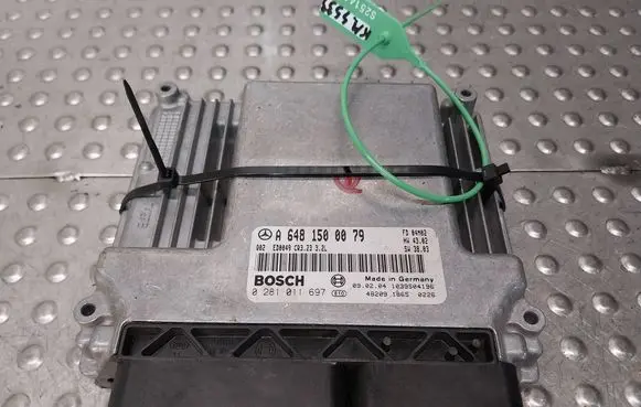 Mercedes-Benz E W211 Engine control unit/module ECU 0281011697 A6481500079