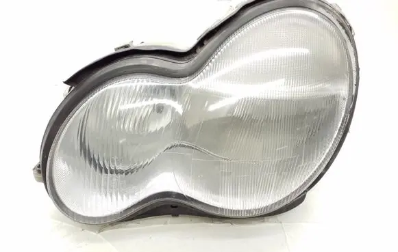 Mercedes-Benz C W203 Headlight/headlamp A2038200161 0301166201