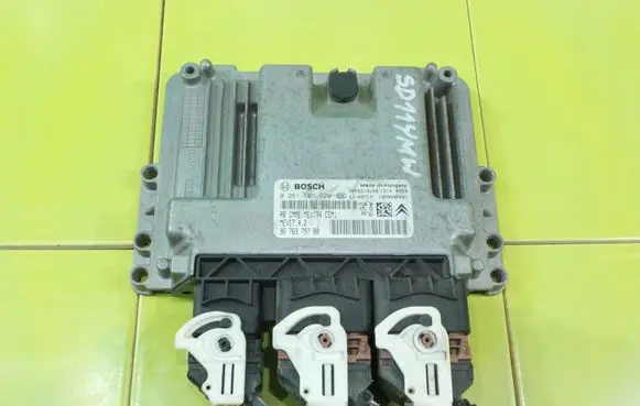 Citroen C3 Engine control unit/module 9676379780