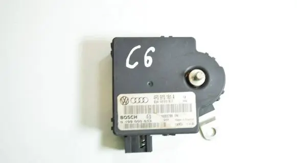 Audi A6 S6 C6 4F Battery control module 4F0915181A