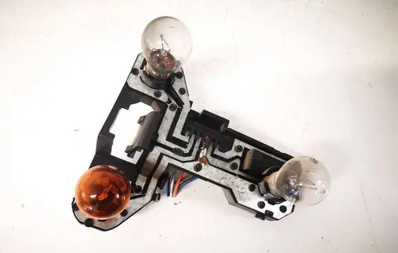 Renault Scenic I Tail light bulb cover holder 5830