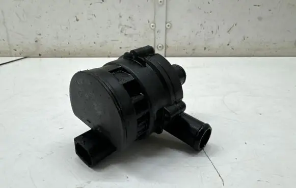 Mercedes-Benz SLK R172 Electric auxiliary coolant/water pump A2118350364