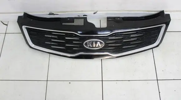 KIA Ceed Front bumper upper radiator grill