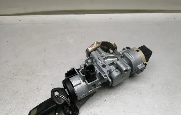 Mazda Premacy Ignition lock