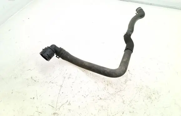 Volkswagen PASSAT CC Engine coolant pipe/hose 3AA122157
