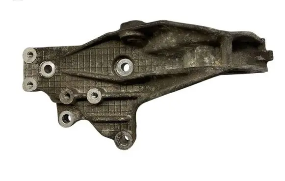 Engine mounting bracket
