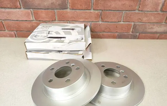 BMW X1 F48 F49 Rear brake disc 6799367 6864141