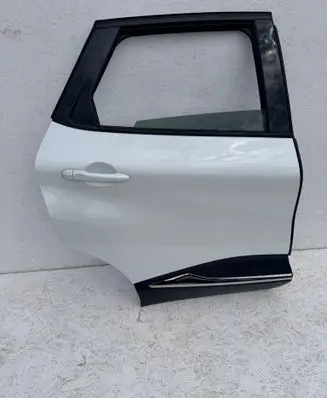Renault Captur Rear door 