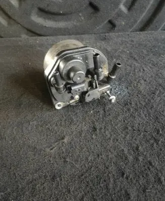 Peugeot 5008 Fuel filter housing
