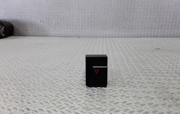 Peugeot 406 Hazard light switch