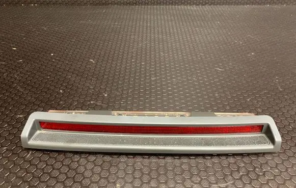Audi A4 S4 B7 8E 8H Third/center stoplight 1004779