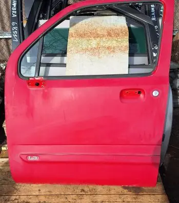 Suzuki Wagon R+ Front door