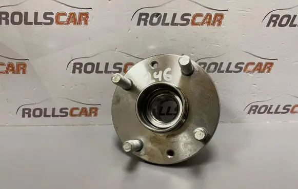 Mazda 323 F Rear wheel hub spindle/knuckle 9230036