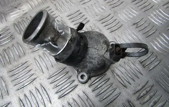 Lexus IS 220D-250-350 Engine coolant pipe/hose