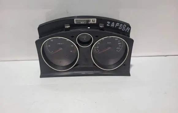 Opel Zafira B Speedometer (instrument cluster) 13225988 SW6607