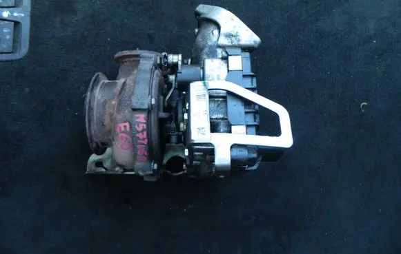 BMW 5 E60 E61 Turbo 7794259