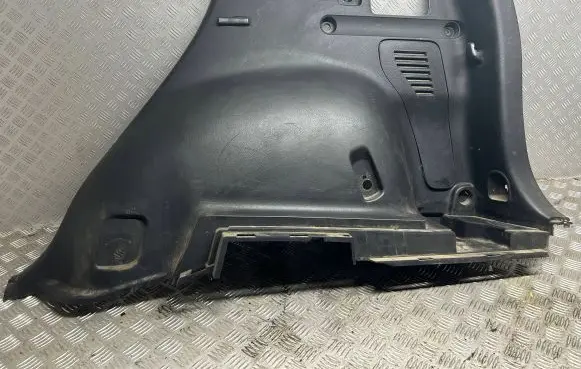 Trunk/boot side trim panel