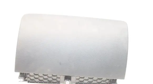 Audi Q7 4L Glove box 8103750