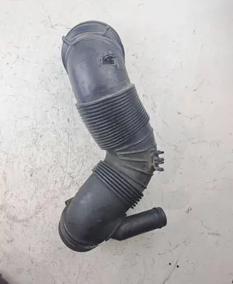 Audi A3 S3 8P Air intake hose/pipe 3C0129654 ETB446197604606