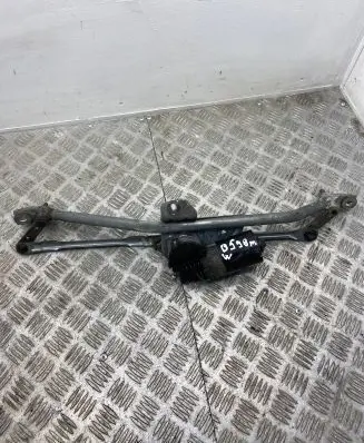 Audi A4 S4 B5 8D Front wiper linkage and motor 8D1955325