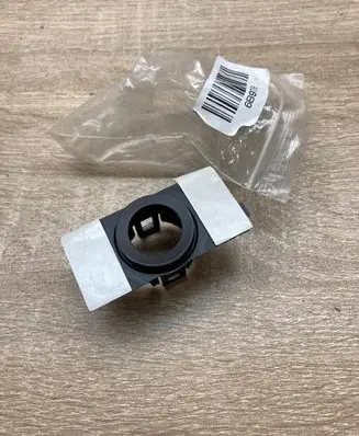 Skoda Octavia Mk2 (1Z) Front parking sensor holder (PDC) 1Z5919491B