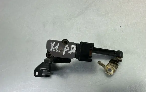BMW X1 F48 F49 Headlight/headlamp level sensor 6870200