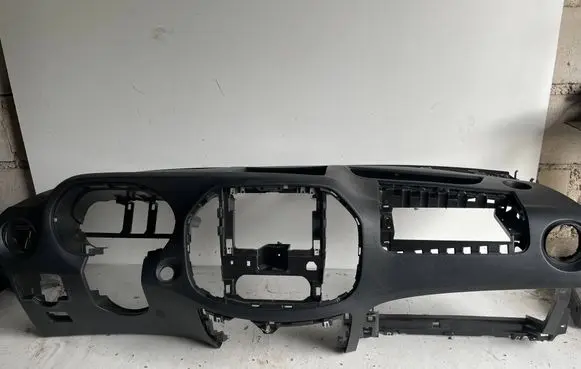 Mercedes-Benz Vito Viano W447 Dashboard A4476890147 1303256X T0513231