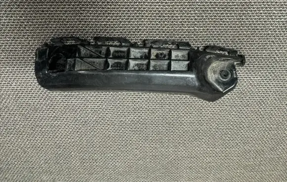 Toyota Yaris Front bumper mounting bracket 525350D090 52535-0D090
