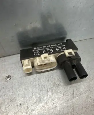 Volkswagen Multivan T4 Coolant fan relay 701919506A 898726000