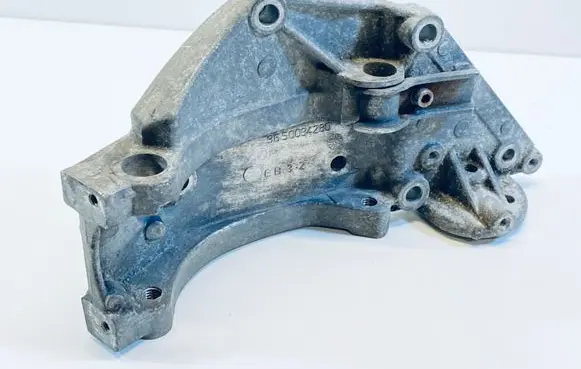 Ford Galaxy Engine mounting bracket 9650034280