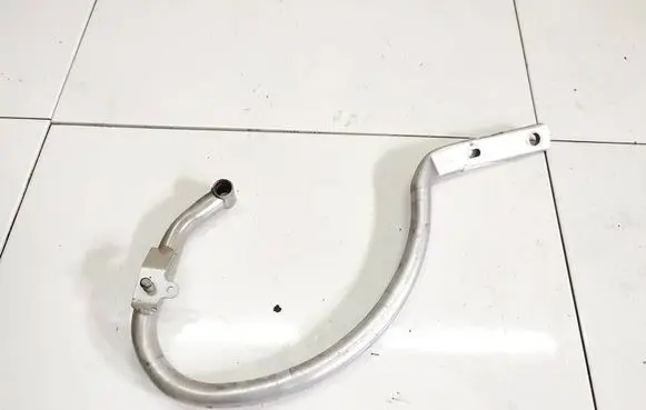 Peugeot 406 Tailgate/trunk/boot hinge
