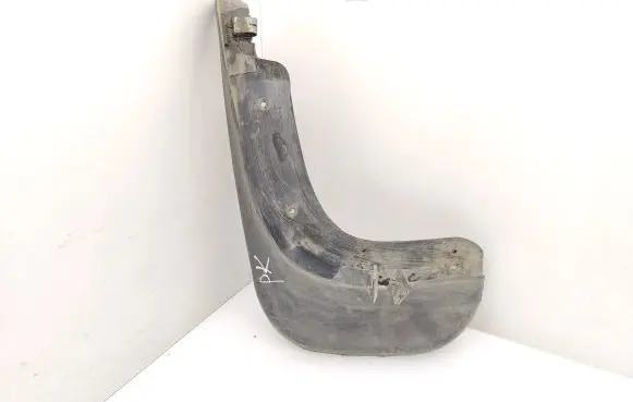 Volkswagen Caddy Front mudguard 