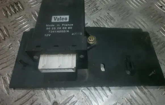 Peugeot 206 Other control units/modules 9625286880 73414202A