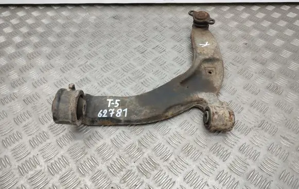 Volkswagen Transporter - Caravelle T5 Front lower control arm/wishbone